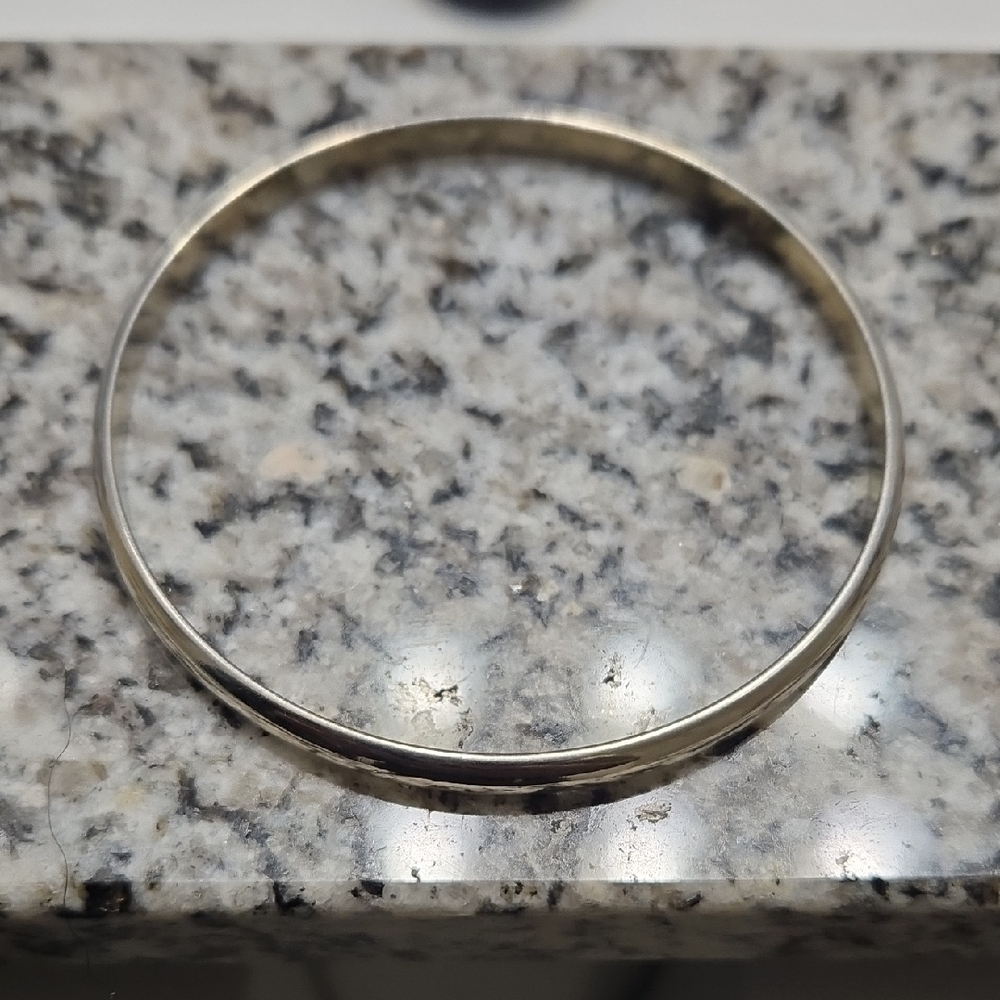 Trifari Gold Tone Vintage Bangle Bracelet
